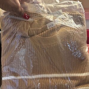 GAP Camel Knit Pullover with White Accents